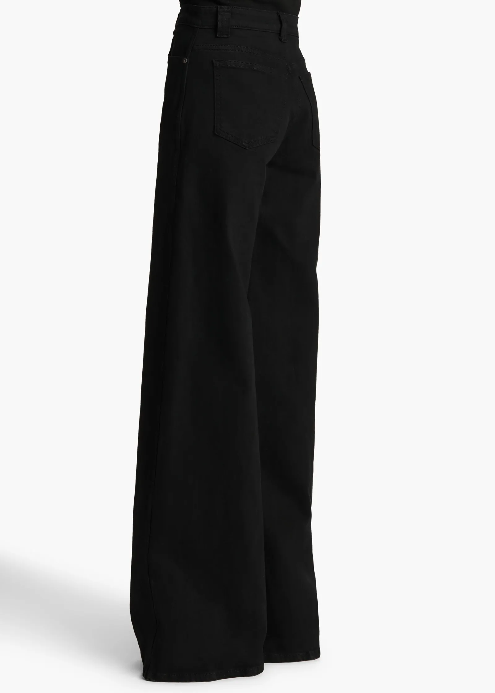 Khaite Dane-Dane Stretch Jean in Carlyle