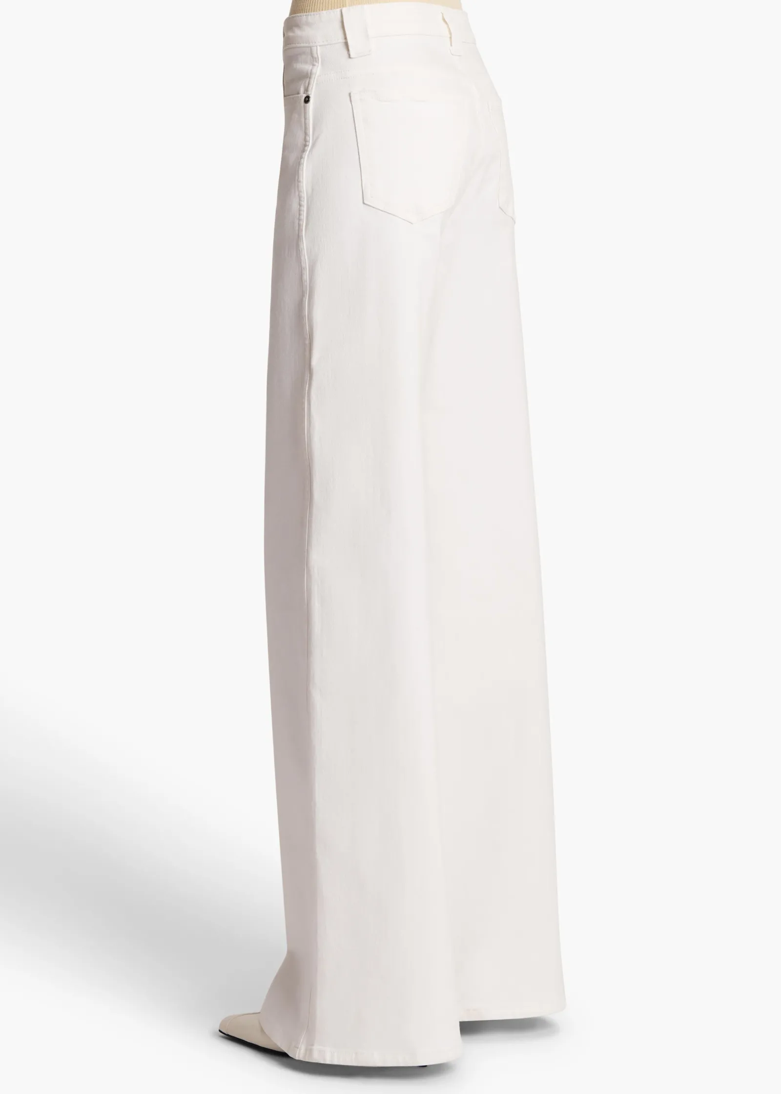 Khaite Dane-Dane Stretch Jean in White