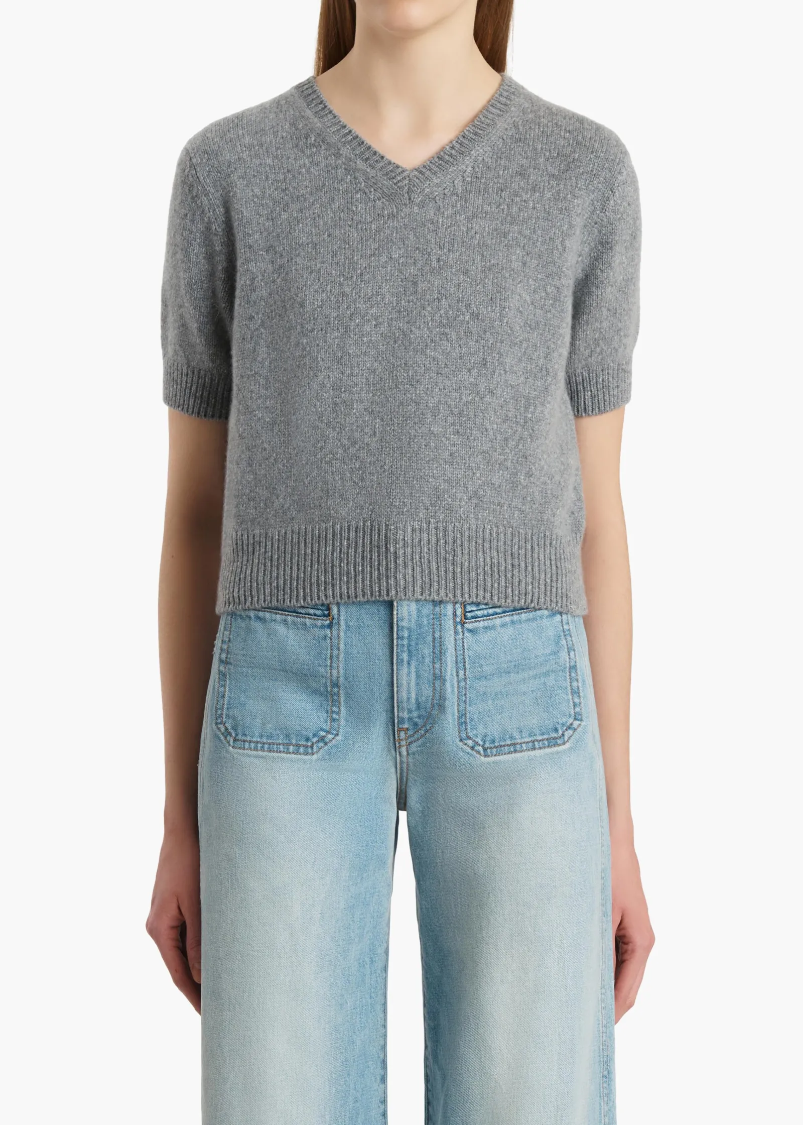 Khaite Knitwear-Jas Sweater in Fog